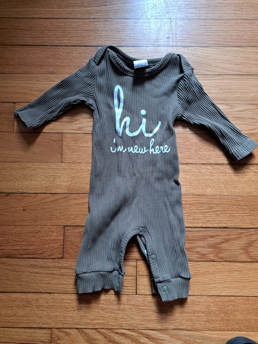 Kids Ribbed One-Piece Romper "Hi I'm New Here" - Olive